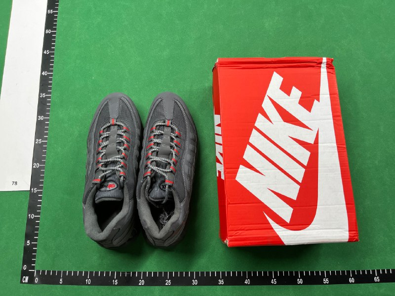 NIKE                                                                                                         - 2
