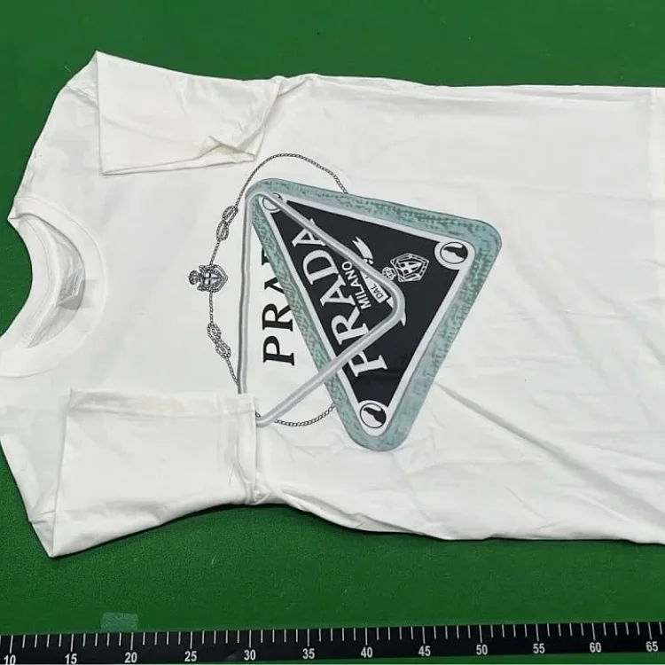  CAMISETA PRADA