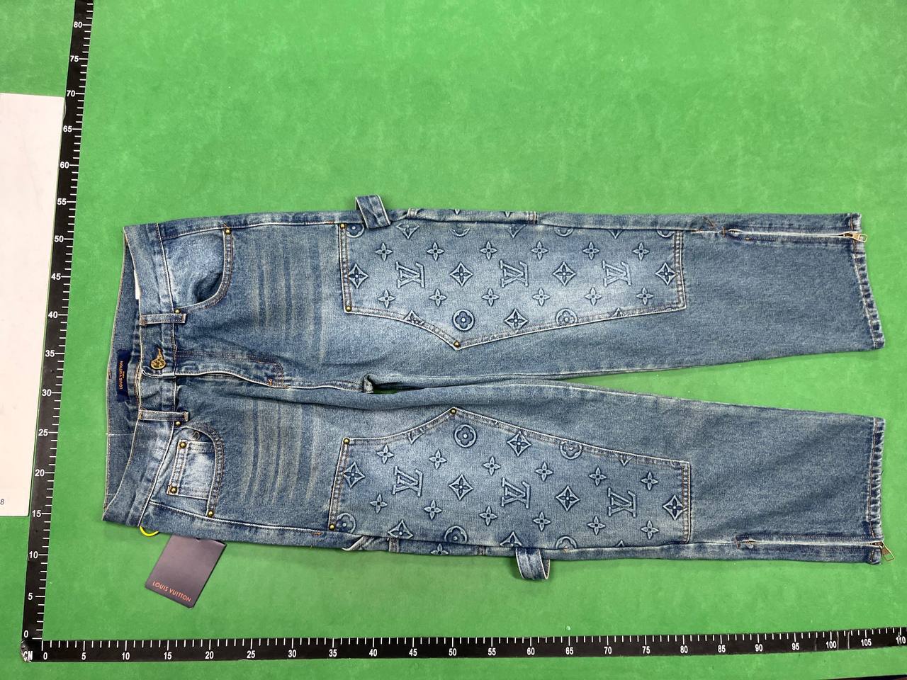 Louis Vuitton jeans  (37 CP) - 5