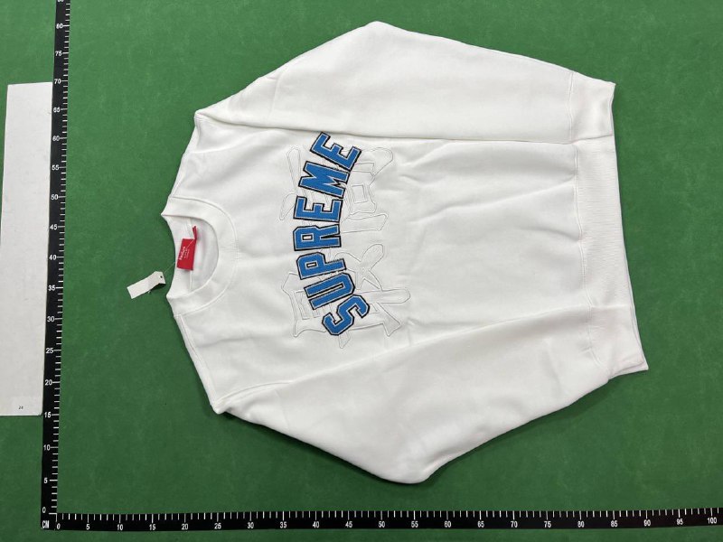  Supreme Long-sleeved Shirt - 2