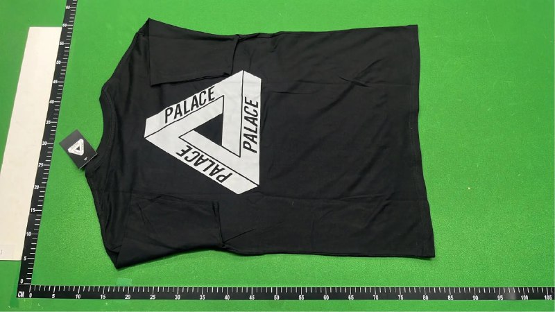  Palace T-Shirt - 3