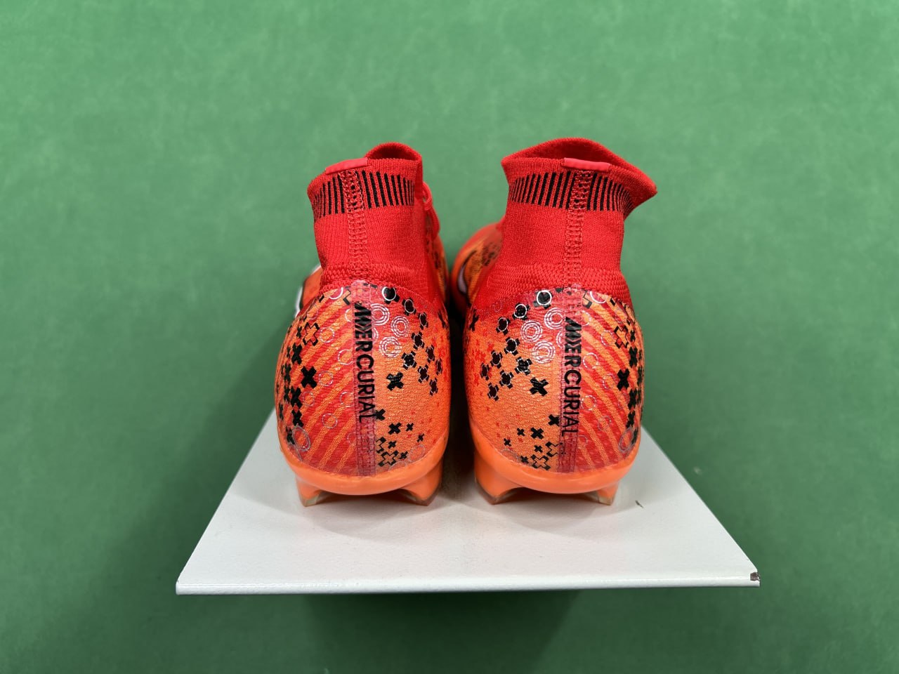 Nike soccer shoes  - 3