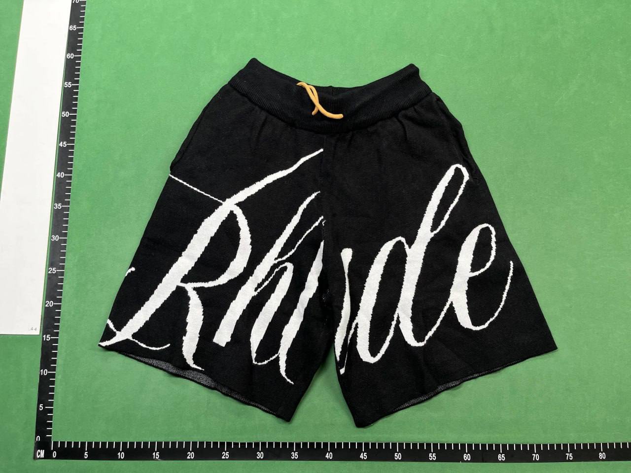  Rhude shorts  (40 CP) - 4