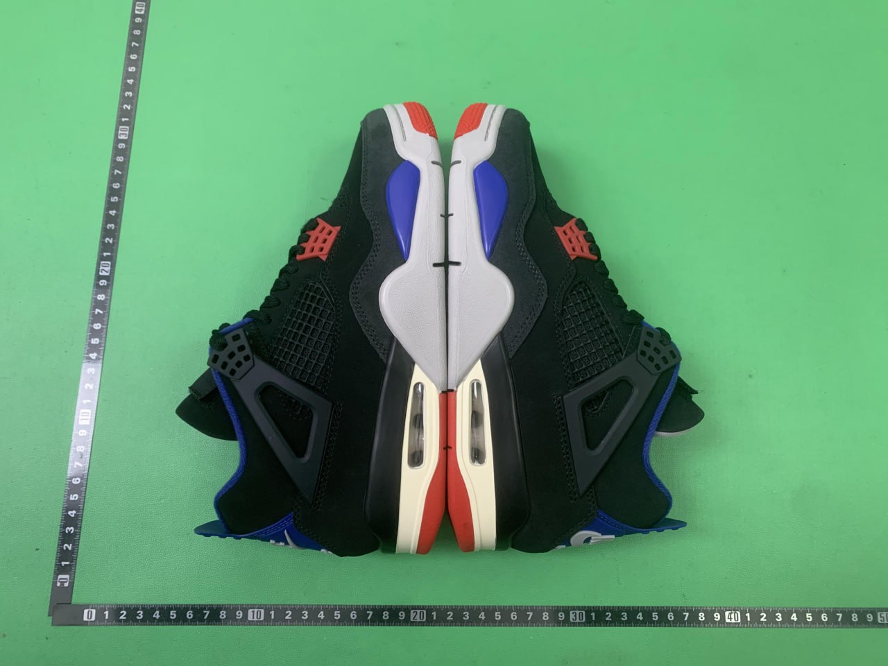  Jordan 4 - 4