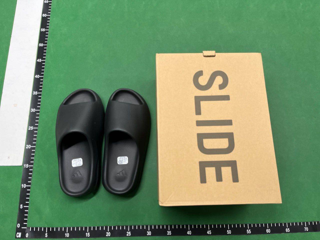 Yeezy Slide - 2