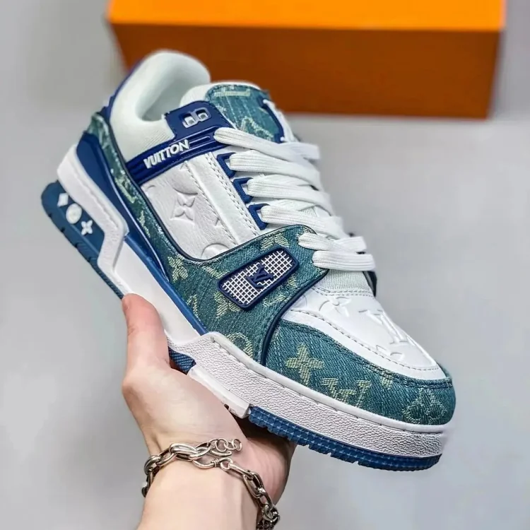  LV