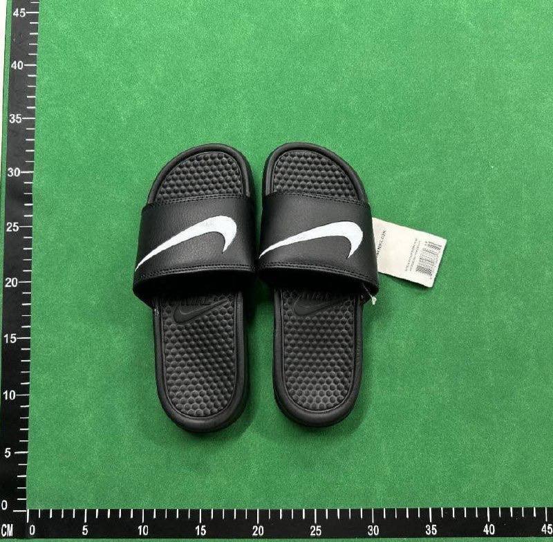 Nike slippers - 4