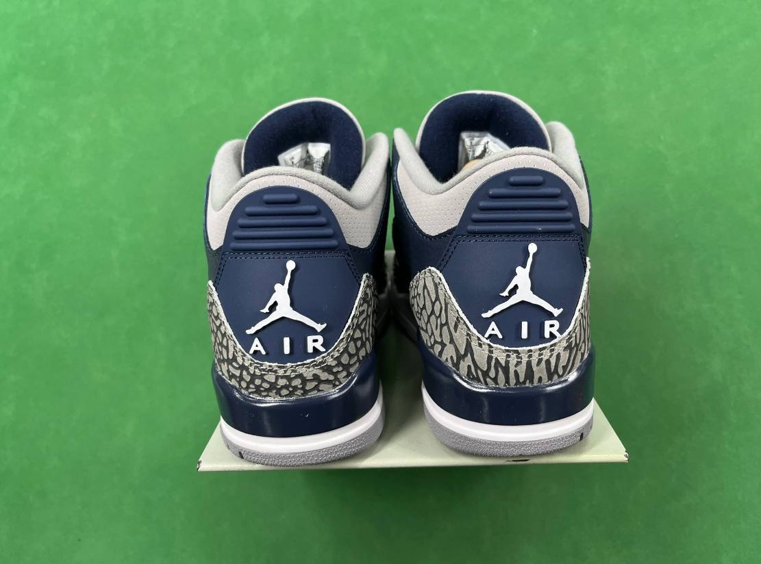 NIKE AIR JORDAN 3 - 2