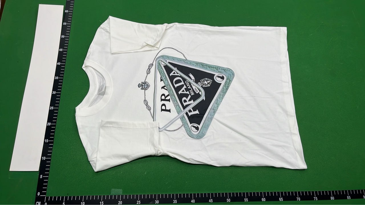 CAMISETA PRADA
