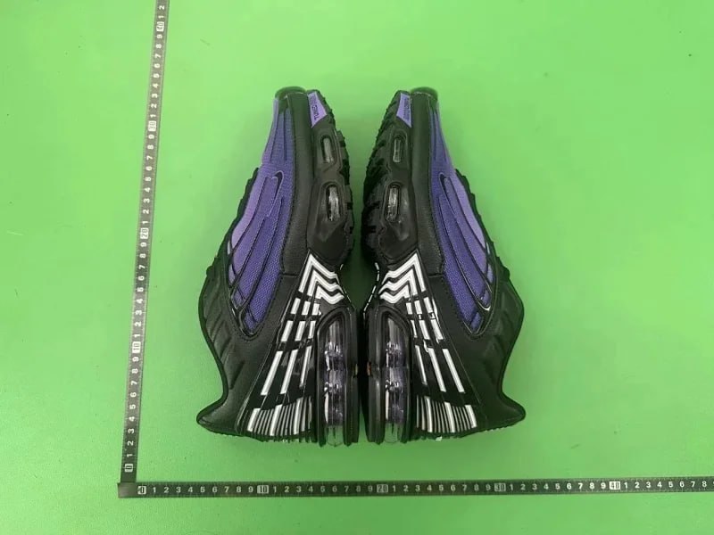 Nike  Air Max Plus - 4