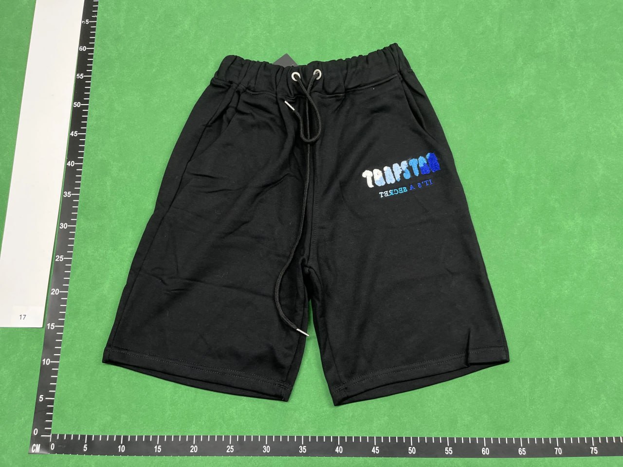 Trapstar short sleeve shorts suit - 3