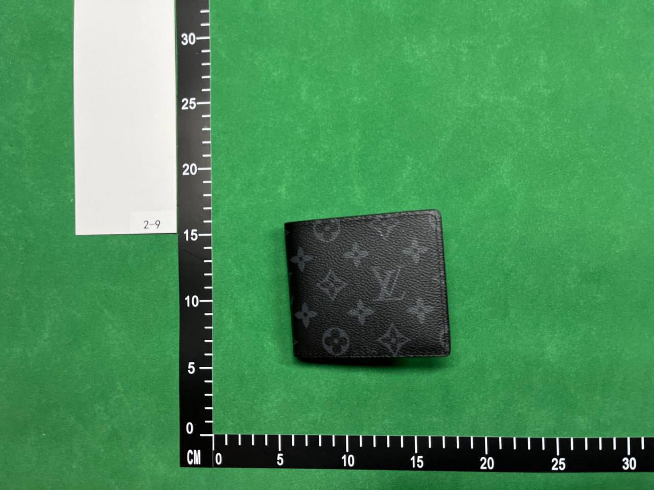 LV Louis Vuitton Wallet - 3