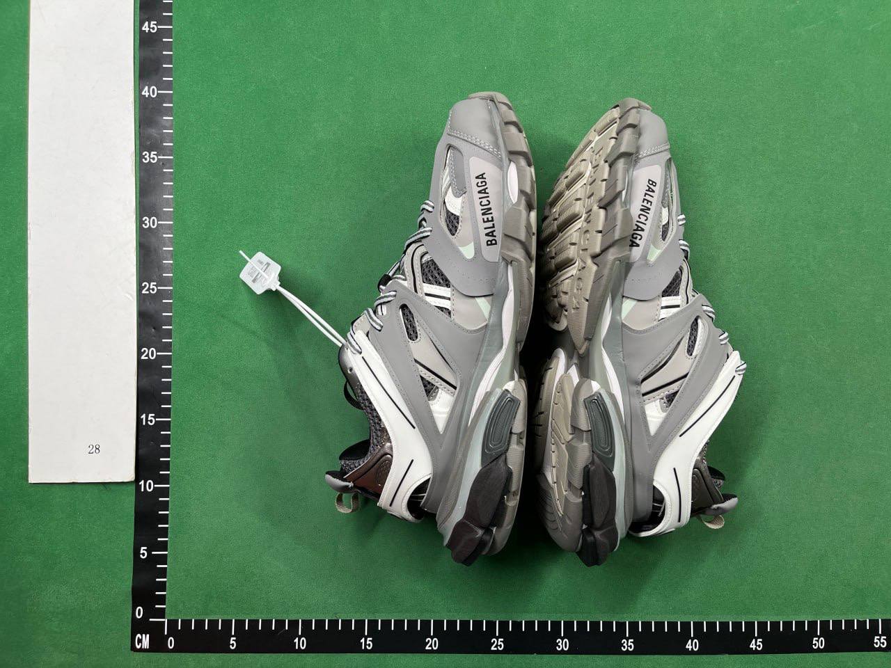  Balenciaga Track 2.0 Led Shoes - 5