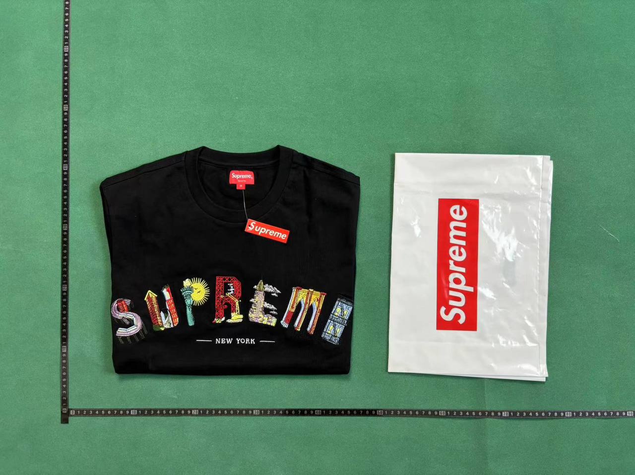  Supreme T-shirts  - 2