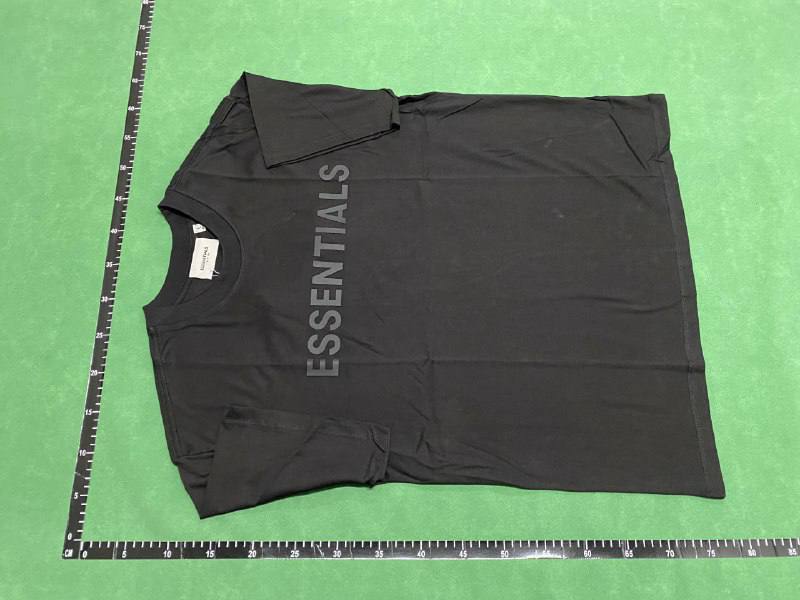  Essential T-shirts  - 3