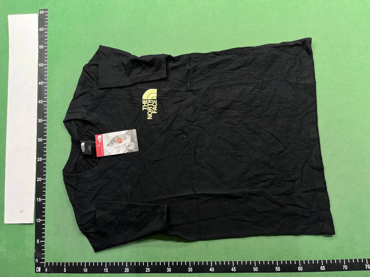 The north face T-shirt  (30 CP) - 4