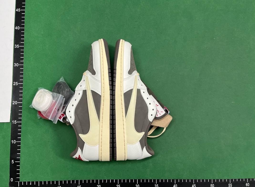  JORDAN 1 x TRAVIS - 4
