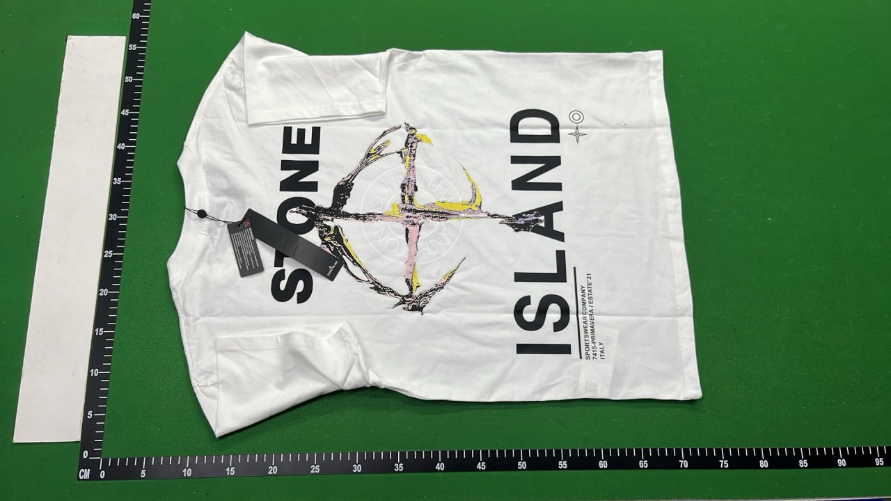 Stone Island T-shirt  (20+) - 3