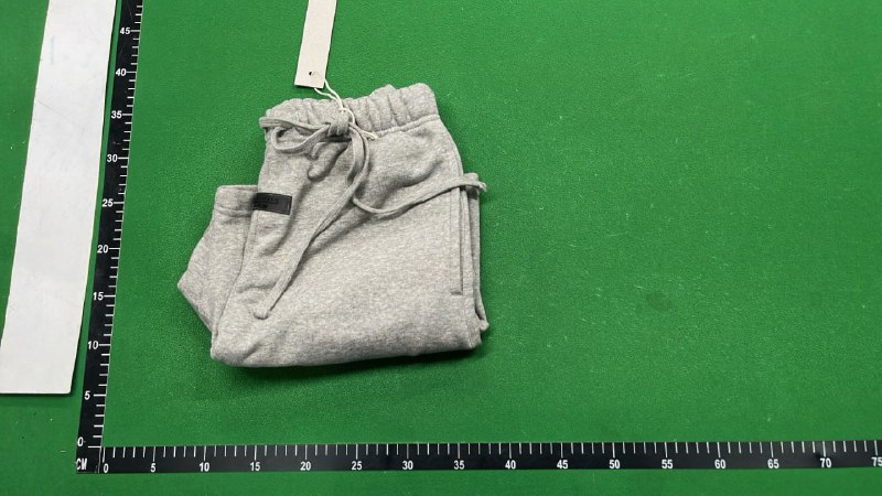 ESSENTIALS SHORTS - 4