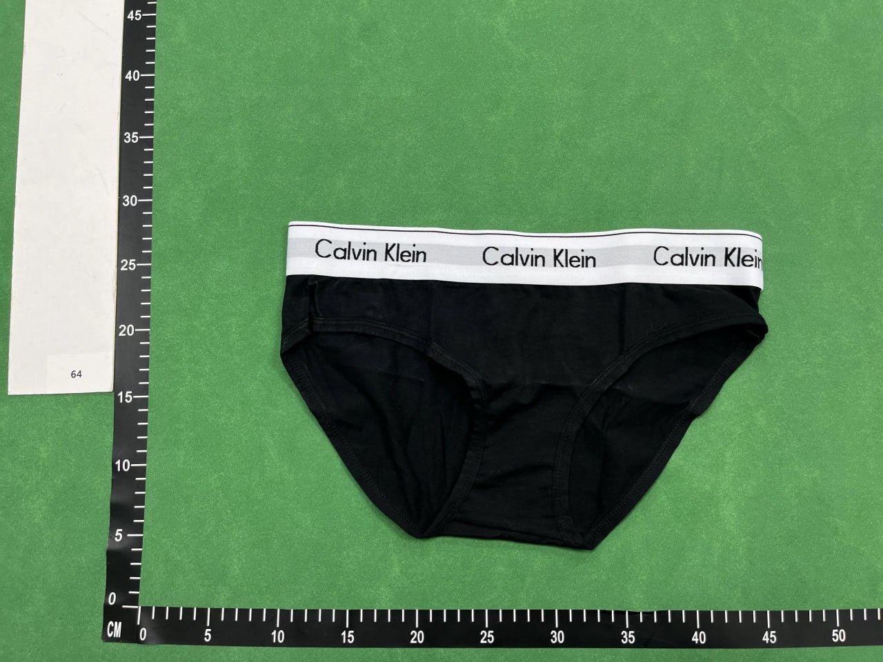 Calvin Klein  underwear                                                                                                         - 4