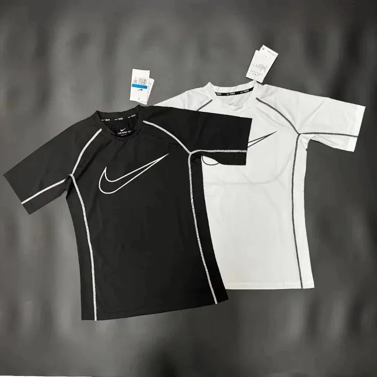 Under  ArmourNike T-shirt 