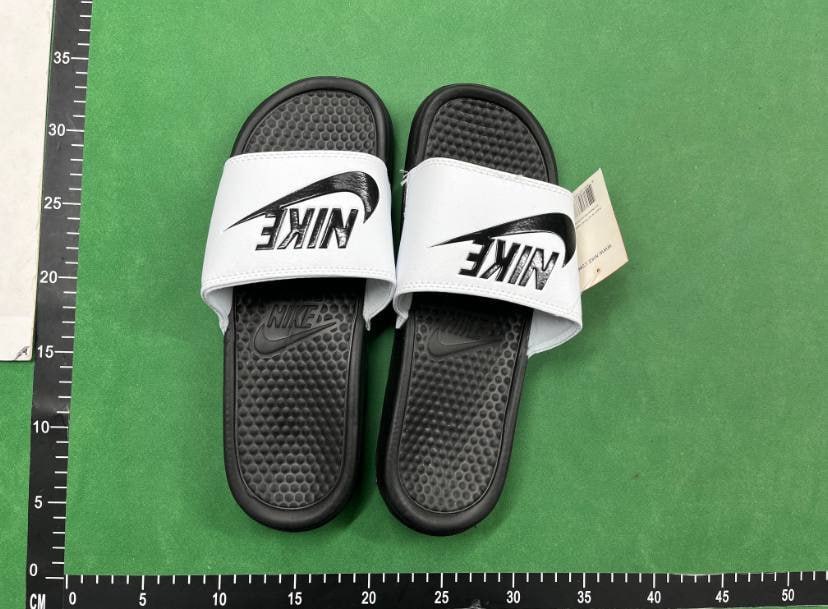 Nike slippers - 2