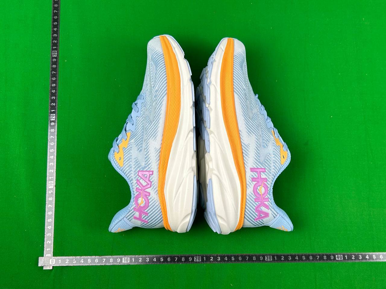 HOKA - 2