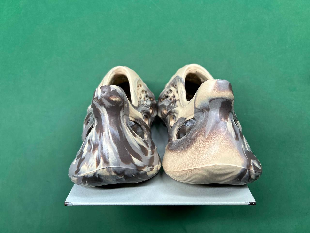 Yeezy Foam Runner - 4