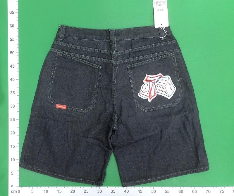 vaqueros cortos jnco - 3