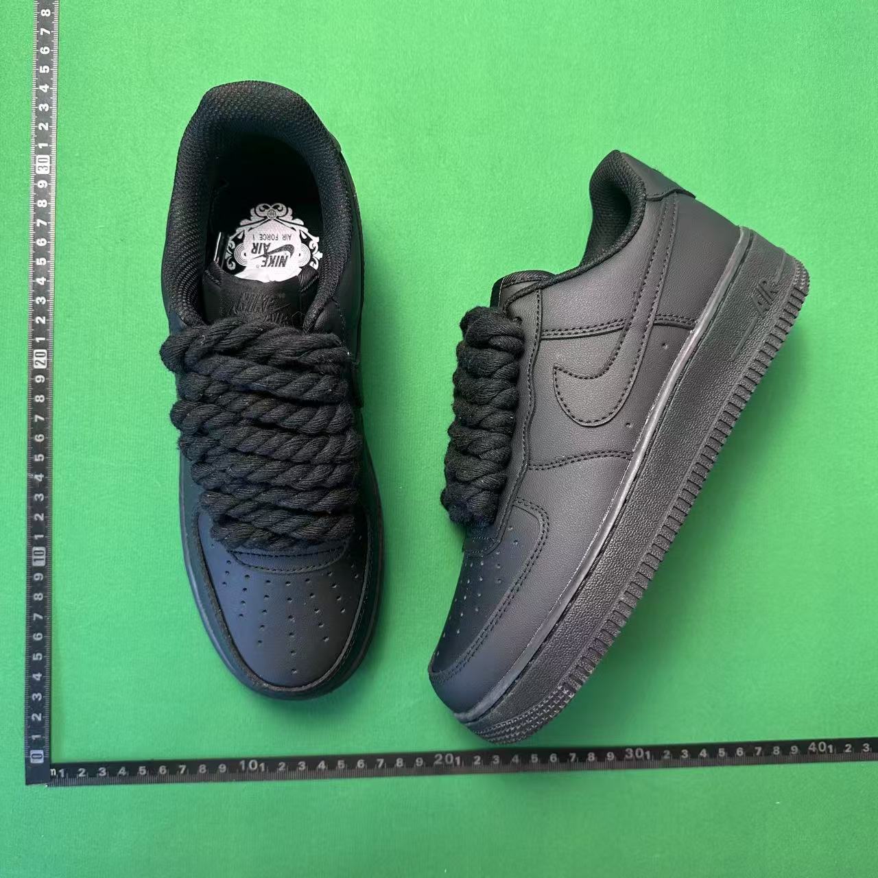 Nike Air Force - 2