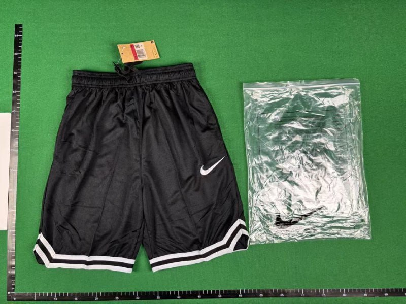  Nike  - 2