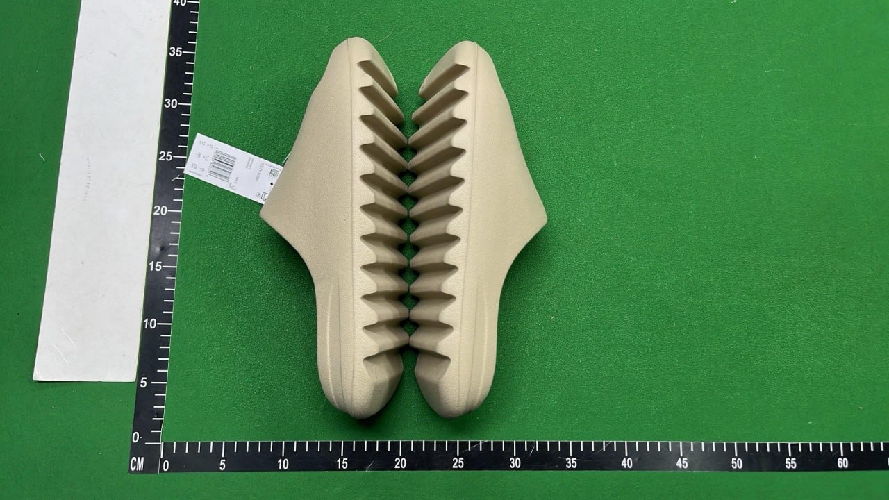    Yeezy Slippers - 2