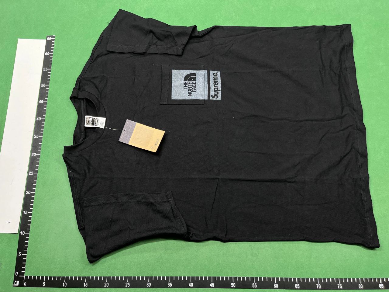 The north face T-shirt  (40 CP) - 4