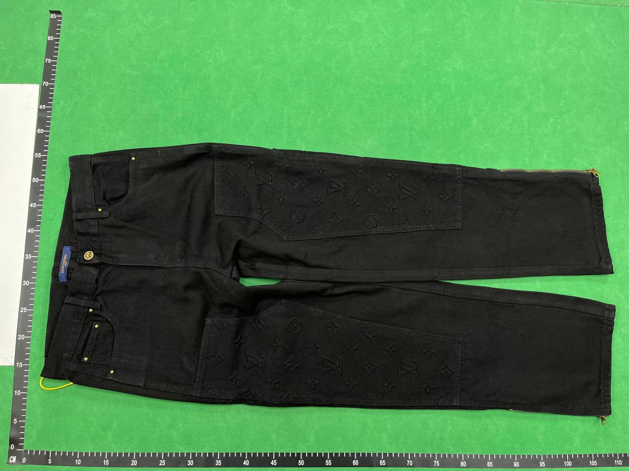 Louis Vuitton jeans  (40 CP) - 5