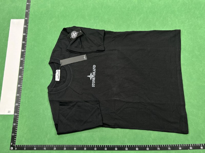 Stone island T-shirt  (40 CP) - 2