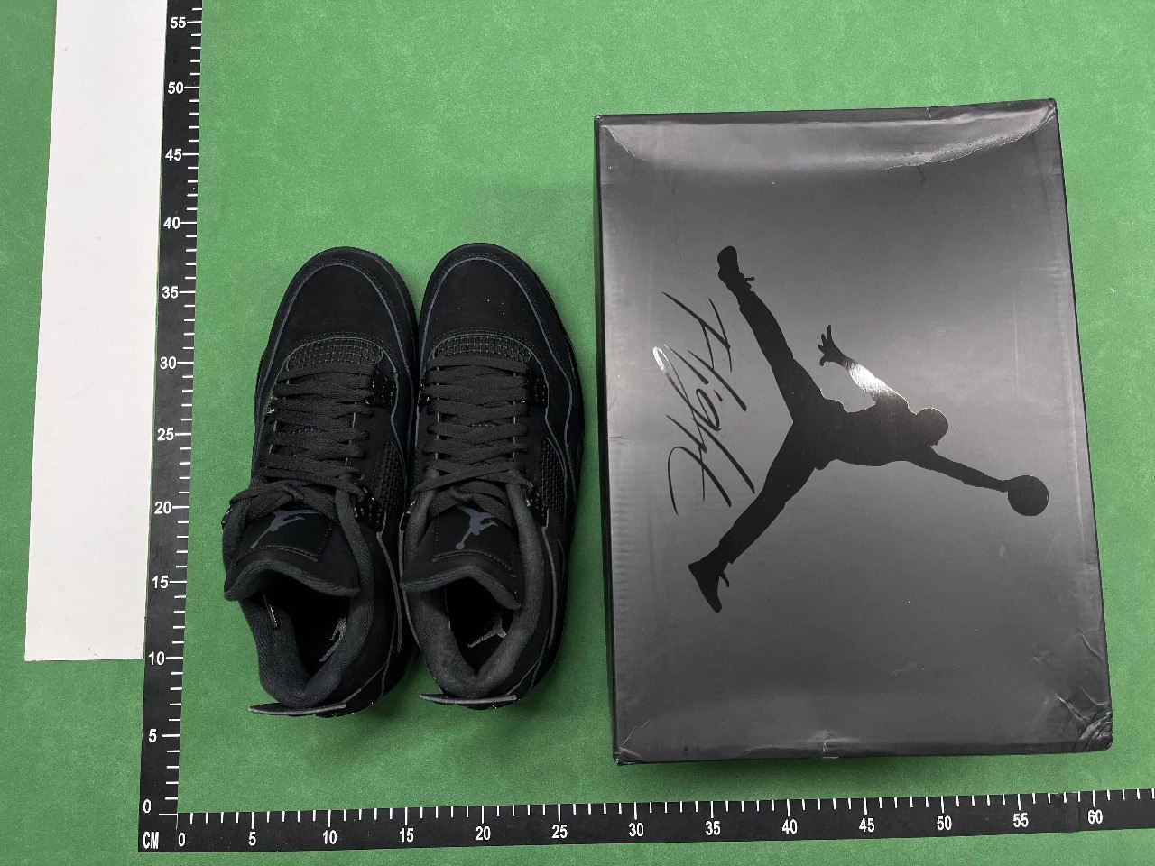  NIKE AIR Jordan 4  - 3