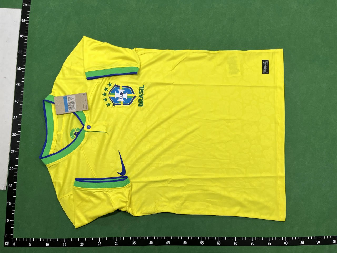 Football T-shirt  (40 CP) - 2