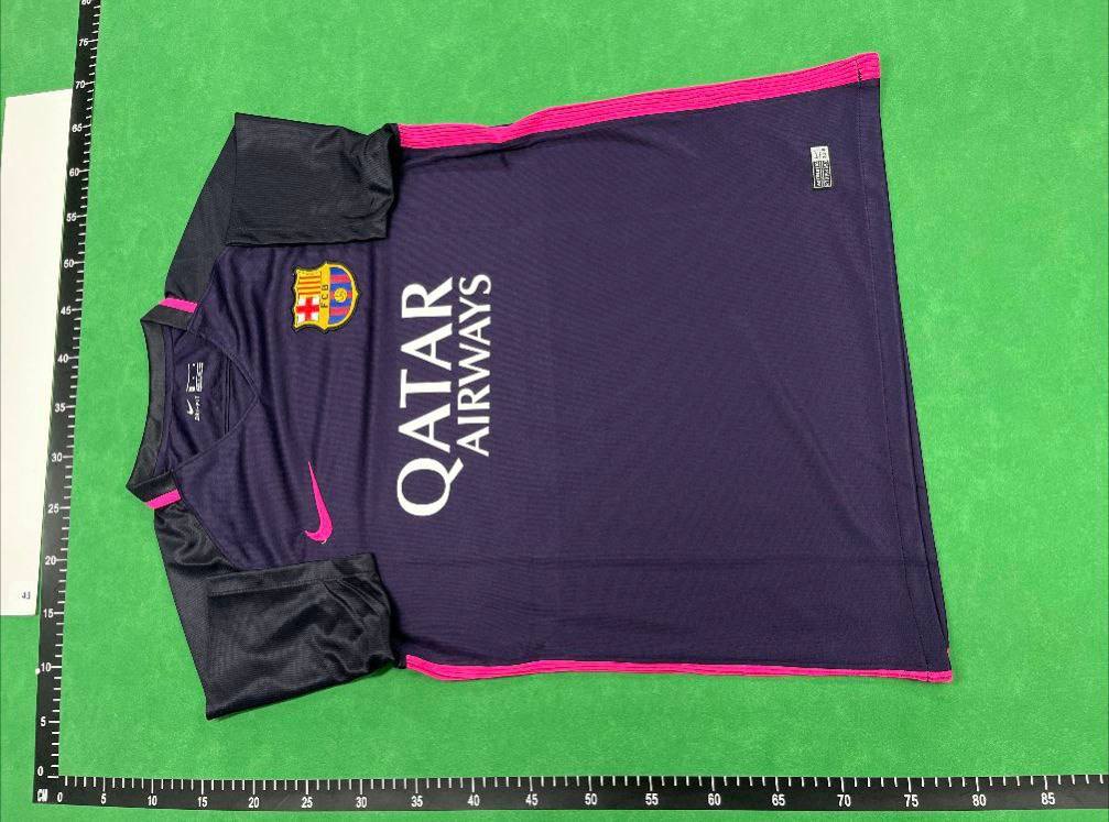 Football T-shirt  (40 CP) - 4