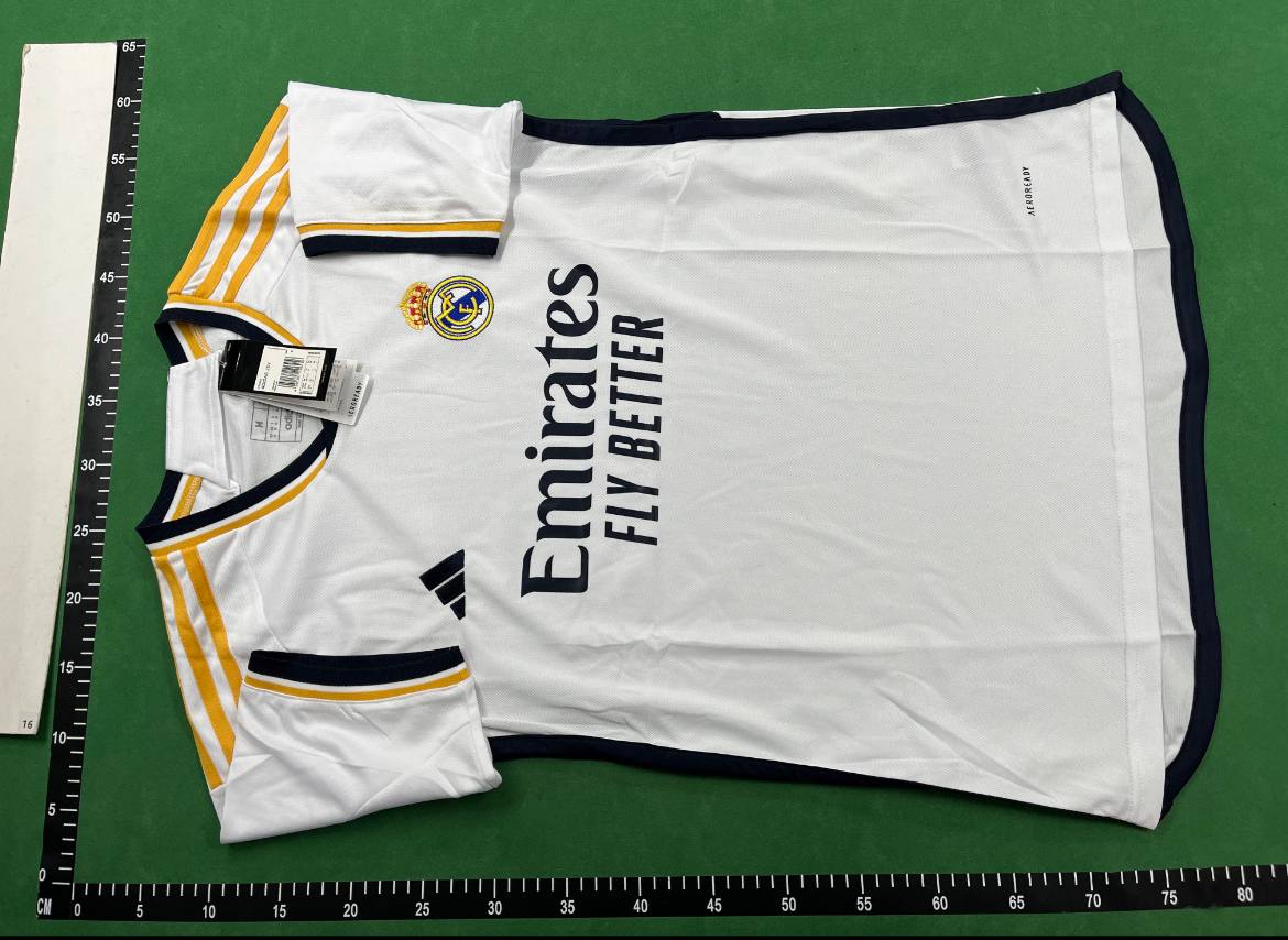 Football T-shirt  (40 CP) - 5