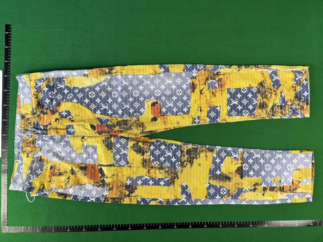 LV Jeans - 5