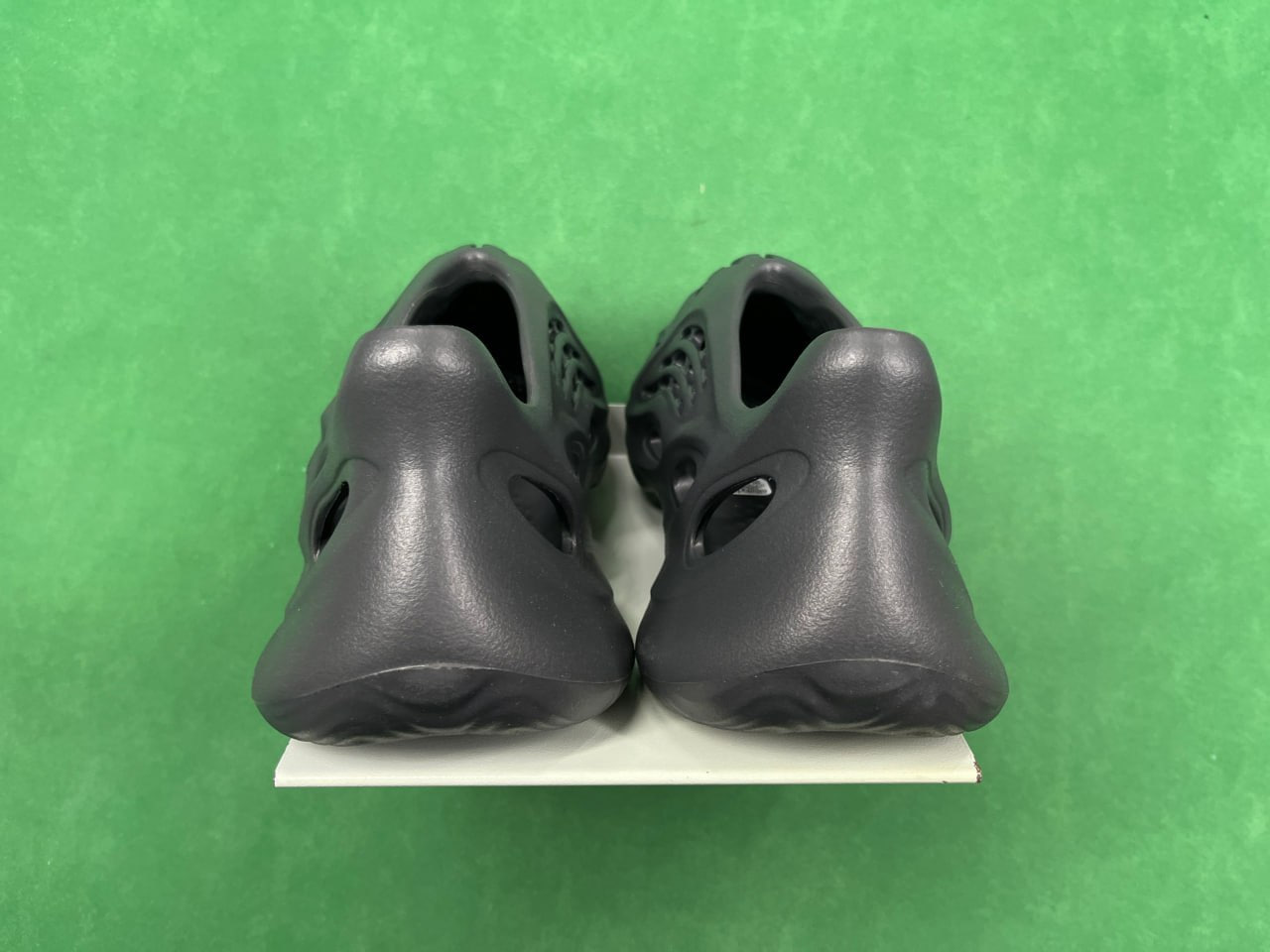 Yeezy Foam Runner - 3