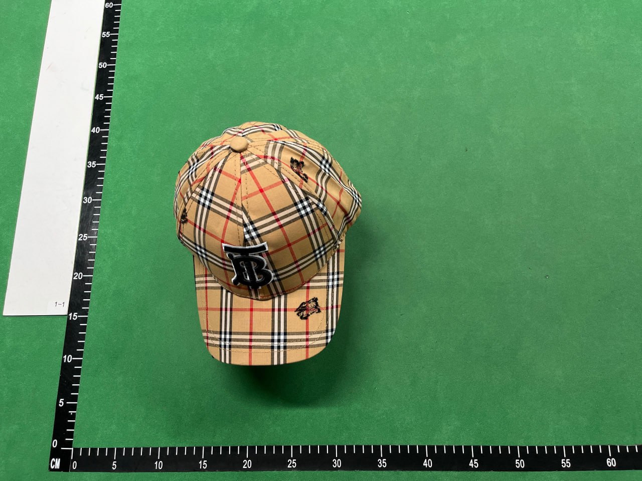 Burberry hat - 4