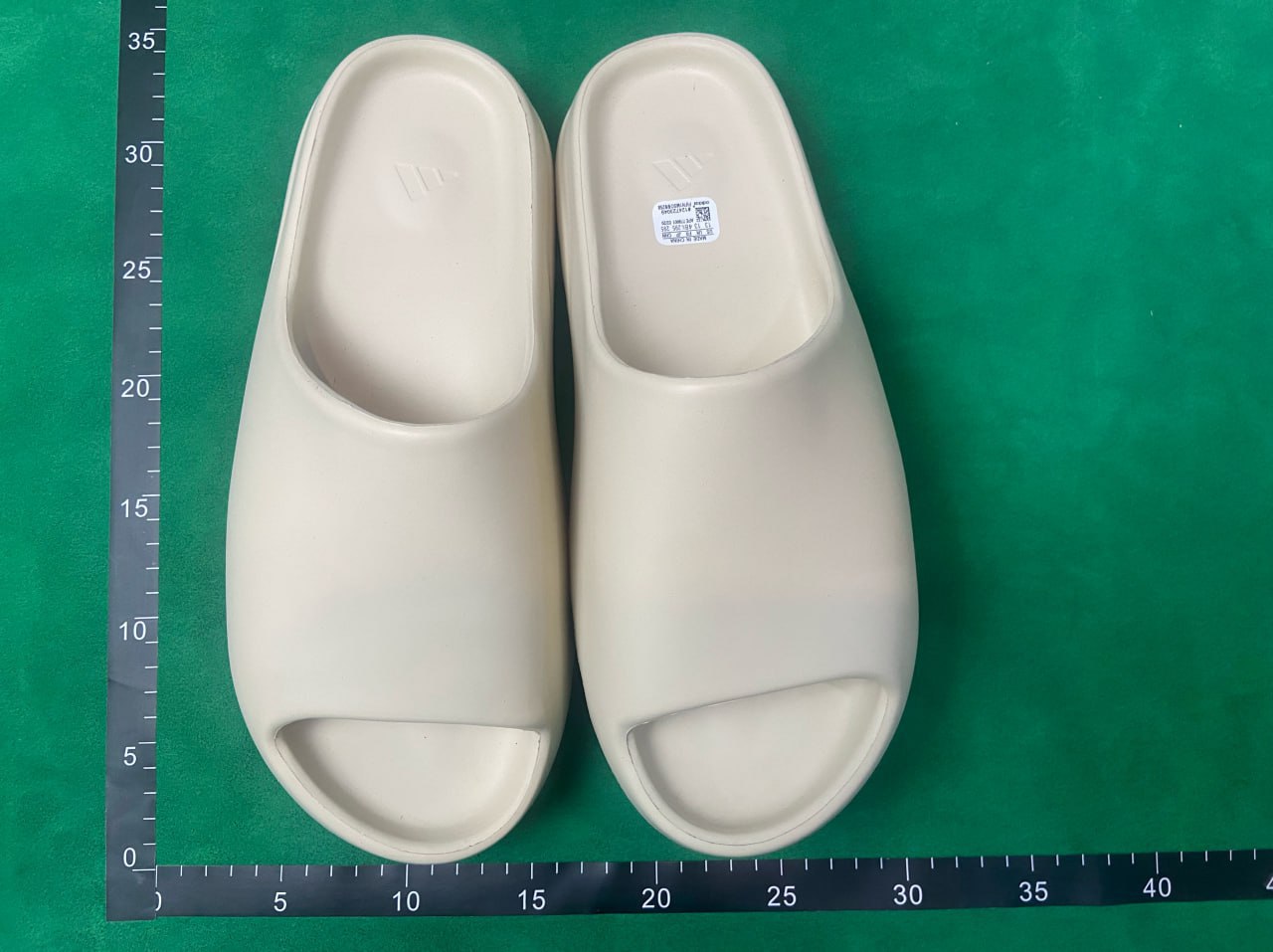 adidas originals Yeezy Slide - 5