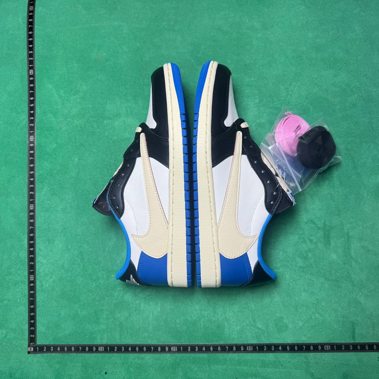 GZ low-top retro shoes - 3