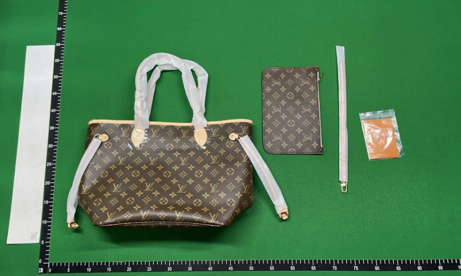  LV Louis Vuitton Handbag Bag ( 28 + styles) - 2