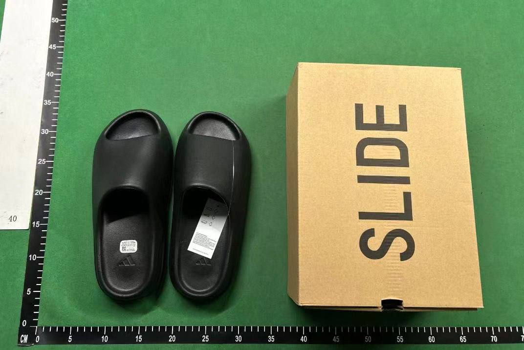  Yeezy Slide - 4