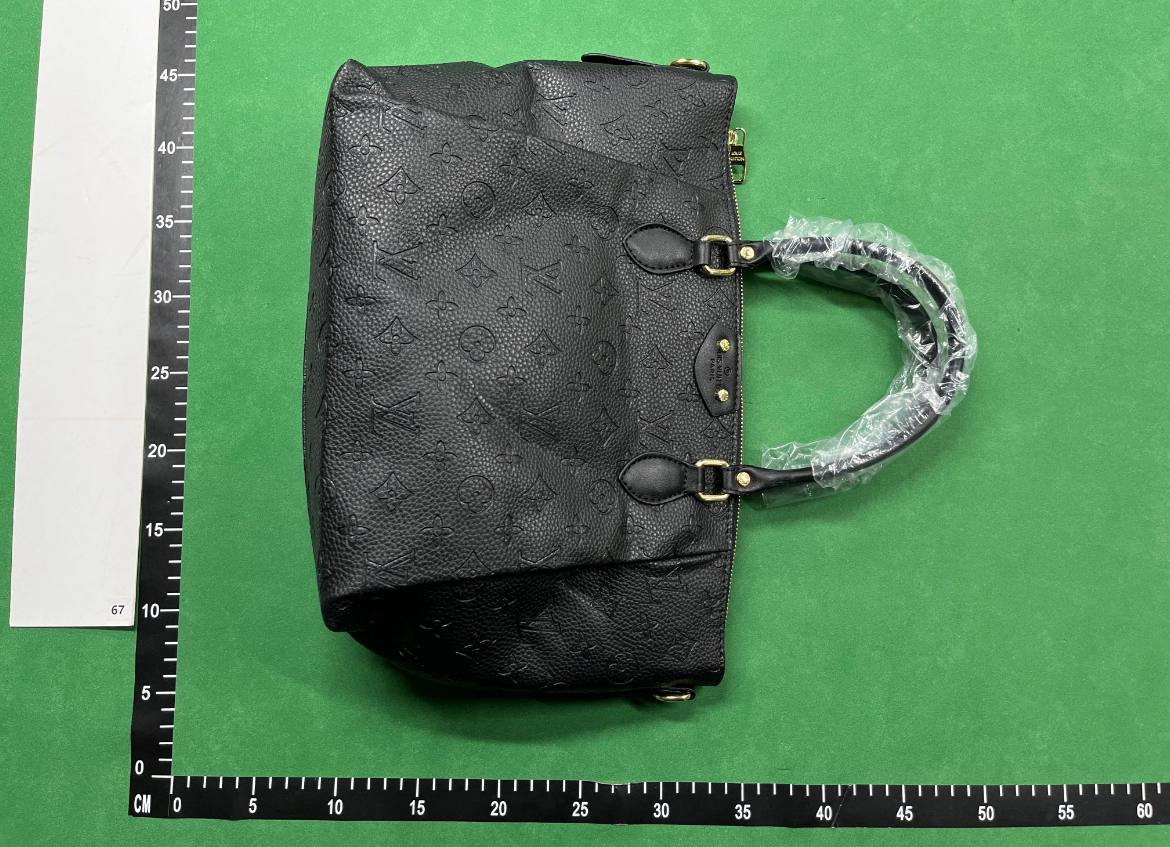 Louis Vuitton  bag - 5