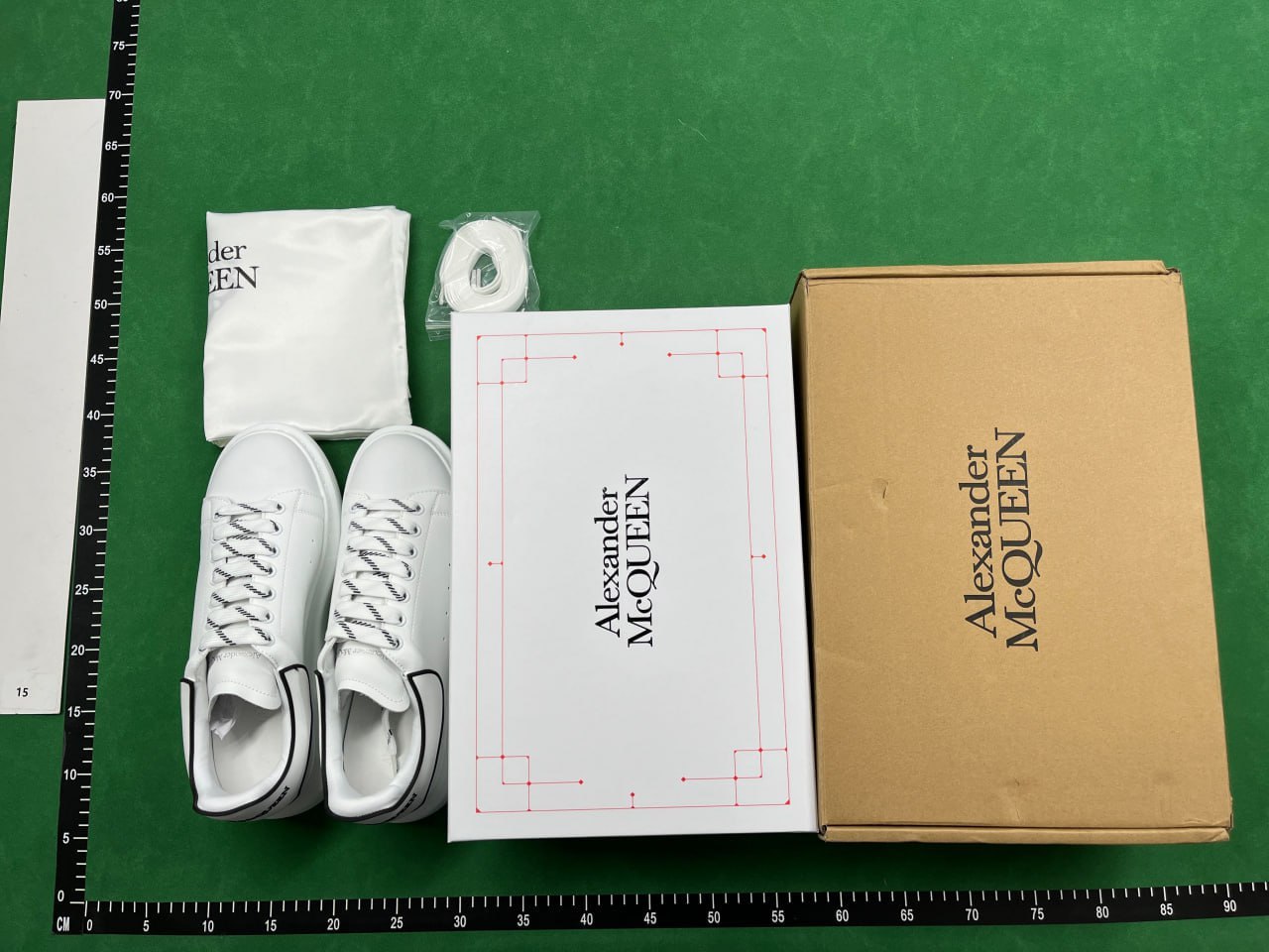 Alexander McQueen  - 2