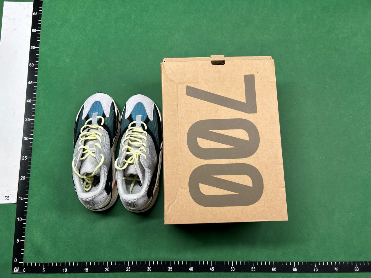 Yeezy Boost 700 - 2