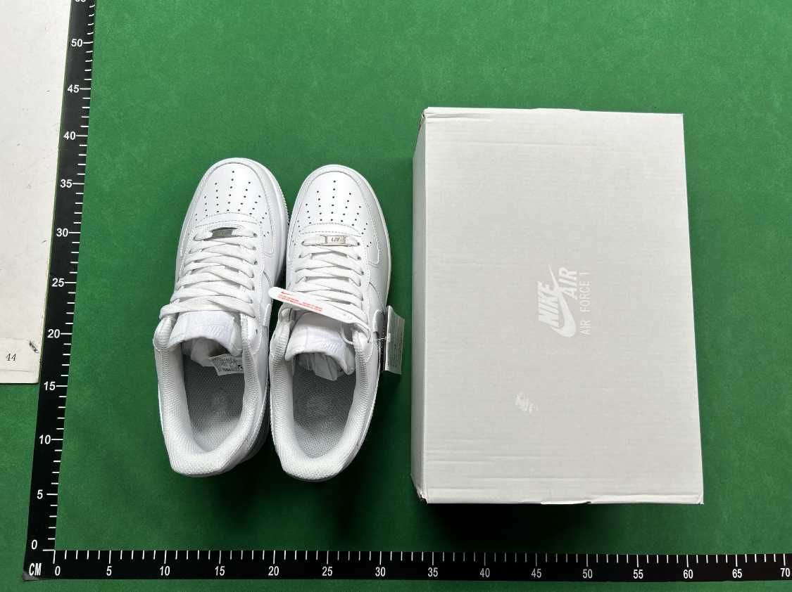 Nike Air Force - 2